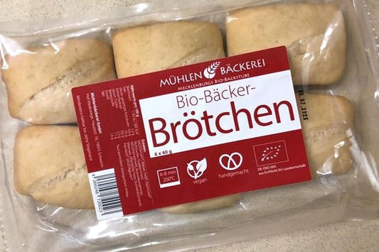 Vorgebackene Bio-Brötchen in Weizen, Vollkorn und Roggen
